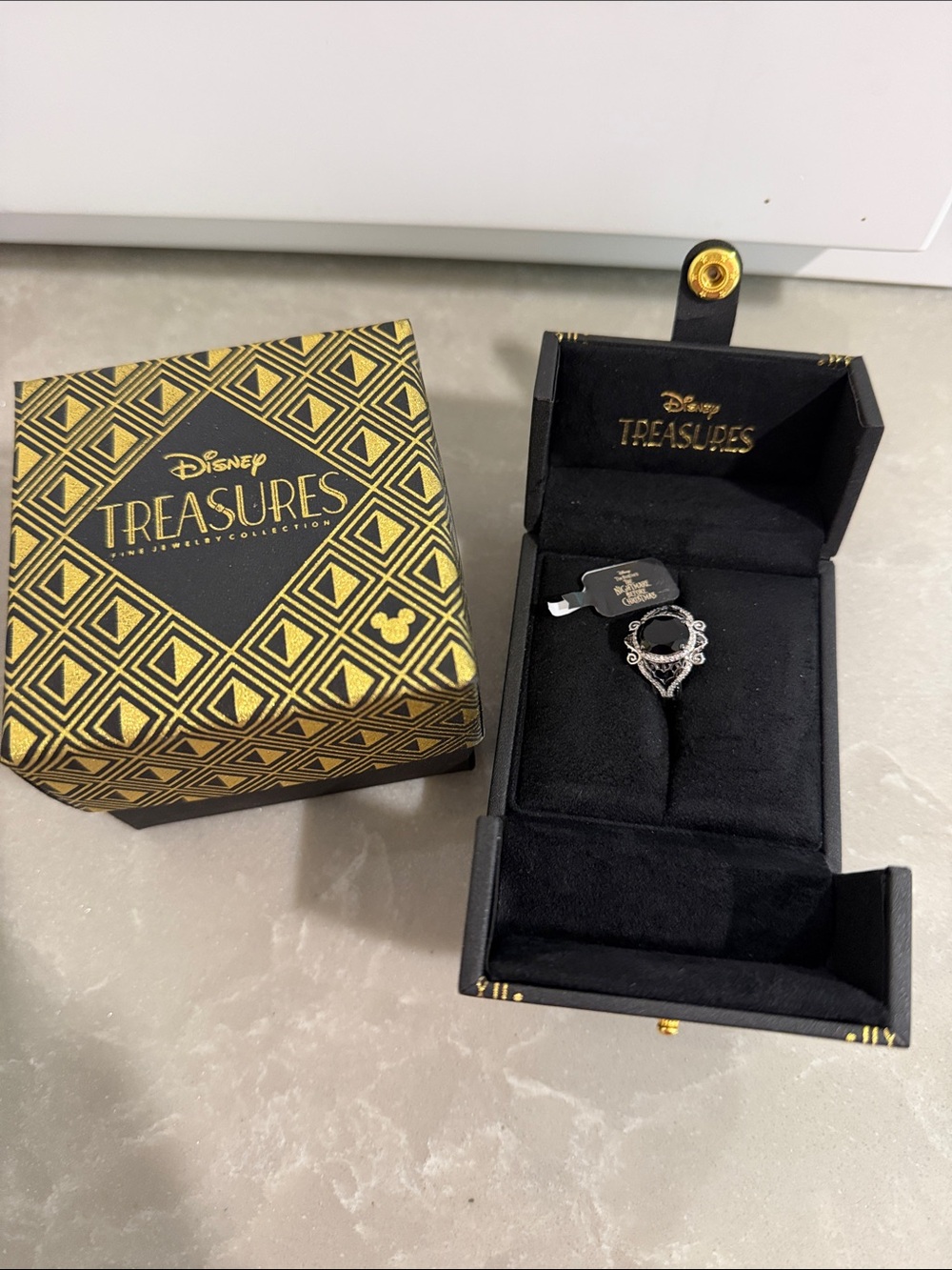 Kay jewelers Disney treasures nightmare before Christmas ring - Picture 4 of 6